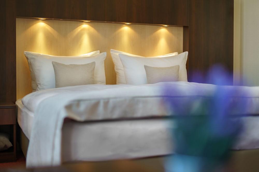 Hotel Graf Moltke Hamburg 3*